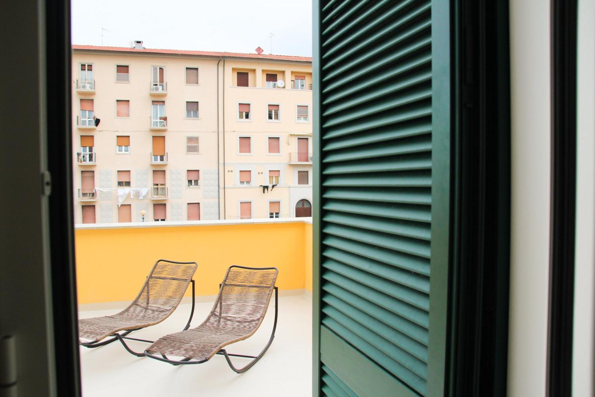 Waterfront Balcony I Grani 2 Resort Style Suite Livourne Extérieur photo